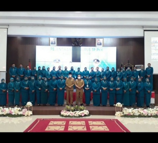 Bupati Hendy Siswanto Lantik Pengurus TP PKK Kabupaten Jember Periode 2021-2024